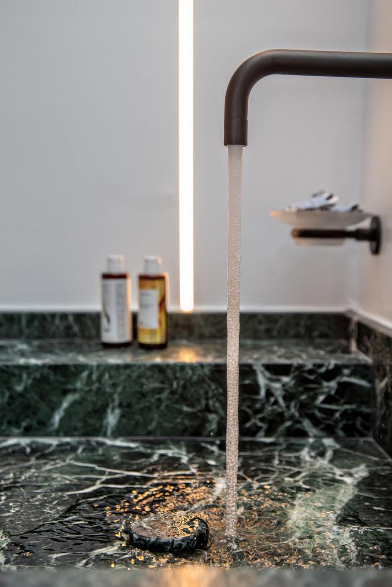 Levantes Luxury Suites II Tinos Exterior photo